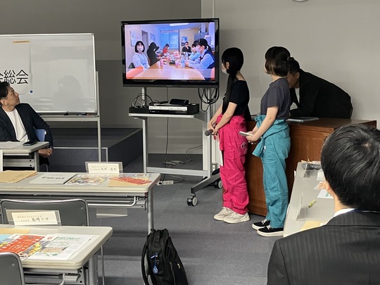 総会の様子２