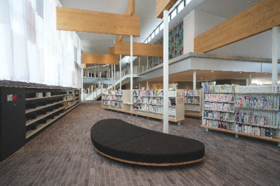 南国市立図書館