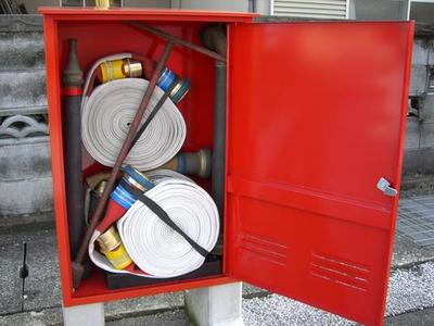 ホース格納箱内部写真